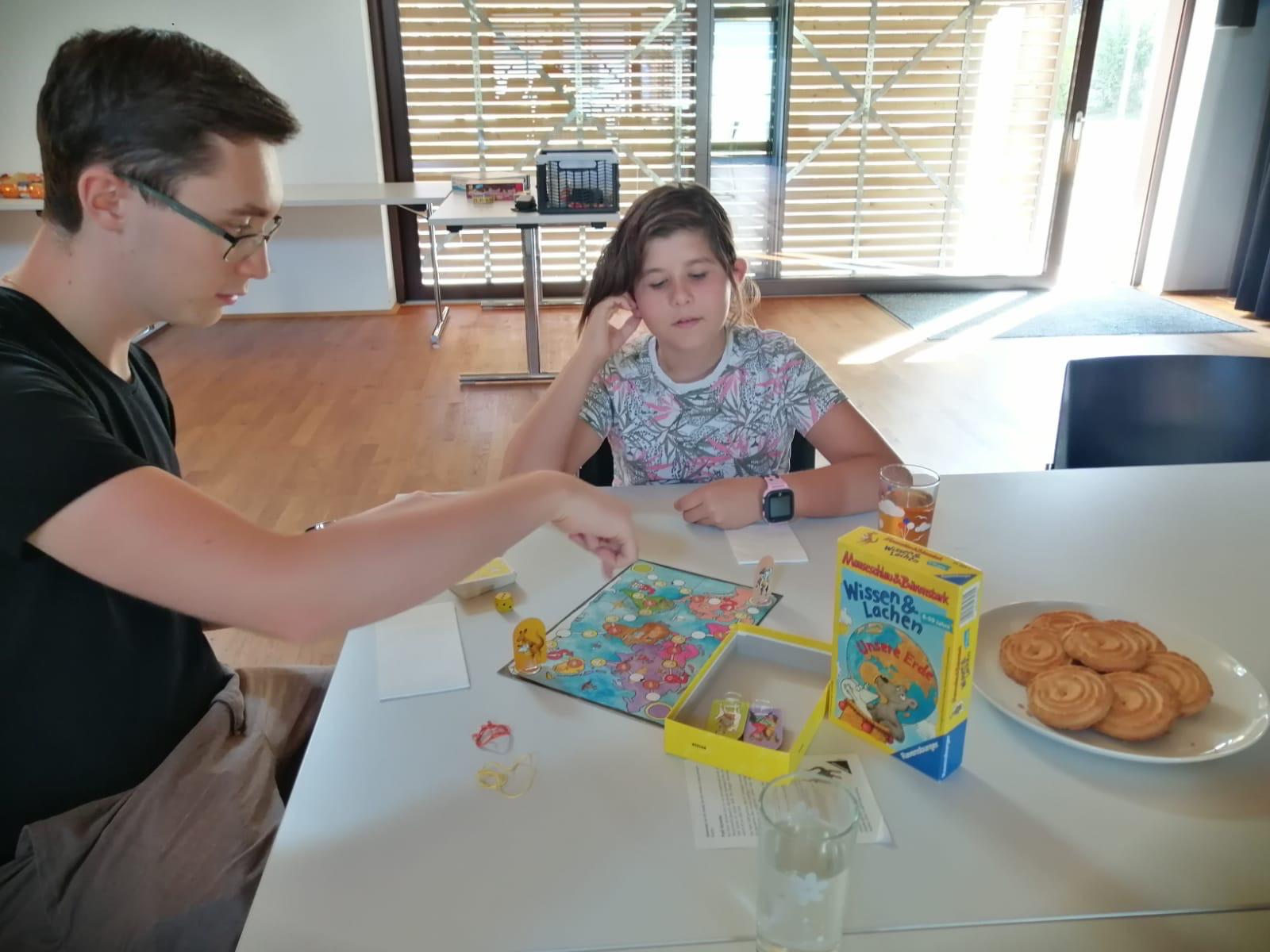 Kinderquizz / Johannes Hohensinner entspannter Nachmittag